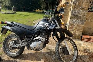 Moto Yamaha X600