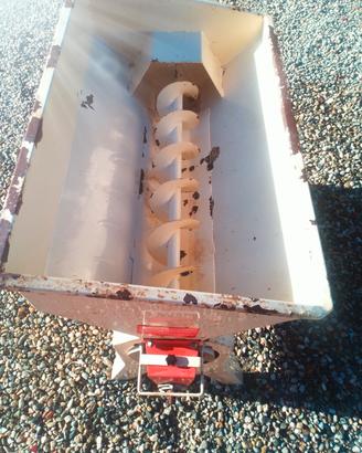 Deraspatrice per uva elettrica con pompa