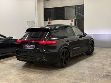 Porsche Cayenne 3.0 V6