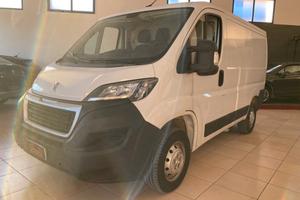 PEUGEOT Boxer 330 2.2 BlueHDi 140 S&S PC-TN Furgon