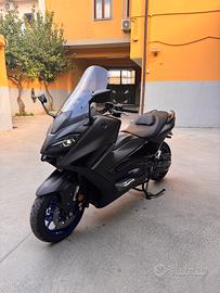 Yamaha TMAX 560