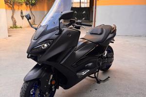 Yamaha TMAX 560