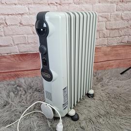 RADIATORE CALORIFERO ELETTRICO AD OLIO  De'Longhi