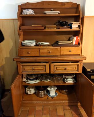 Mobile Credenza con piattaia