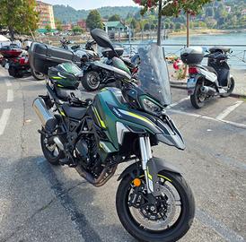 BENELLI 702 TRK  GRAND TOUR