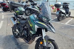 BENELLI 702 TRK  GRAND TOUR