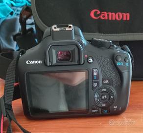 Canon EOS 1300D, macchina fotografica