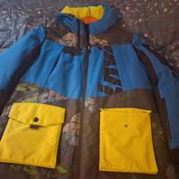 giacca a vento e sci