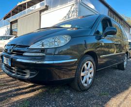 Peugeot 807 2.0 HDi 136CV ST