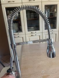 Rubinetto con doccetta