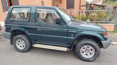 Mitsubishi pajero