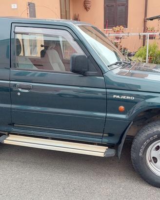 Mitsubishi pajero