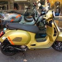 Piaggio Vespa 300 GTS hpe SUPER SPORT E5
