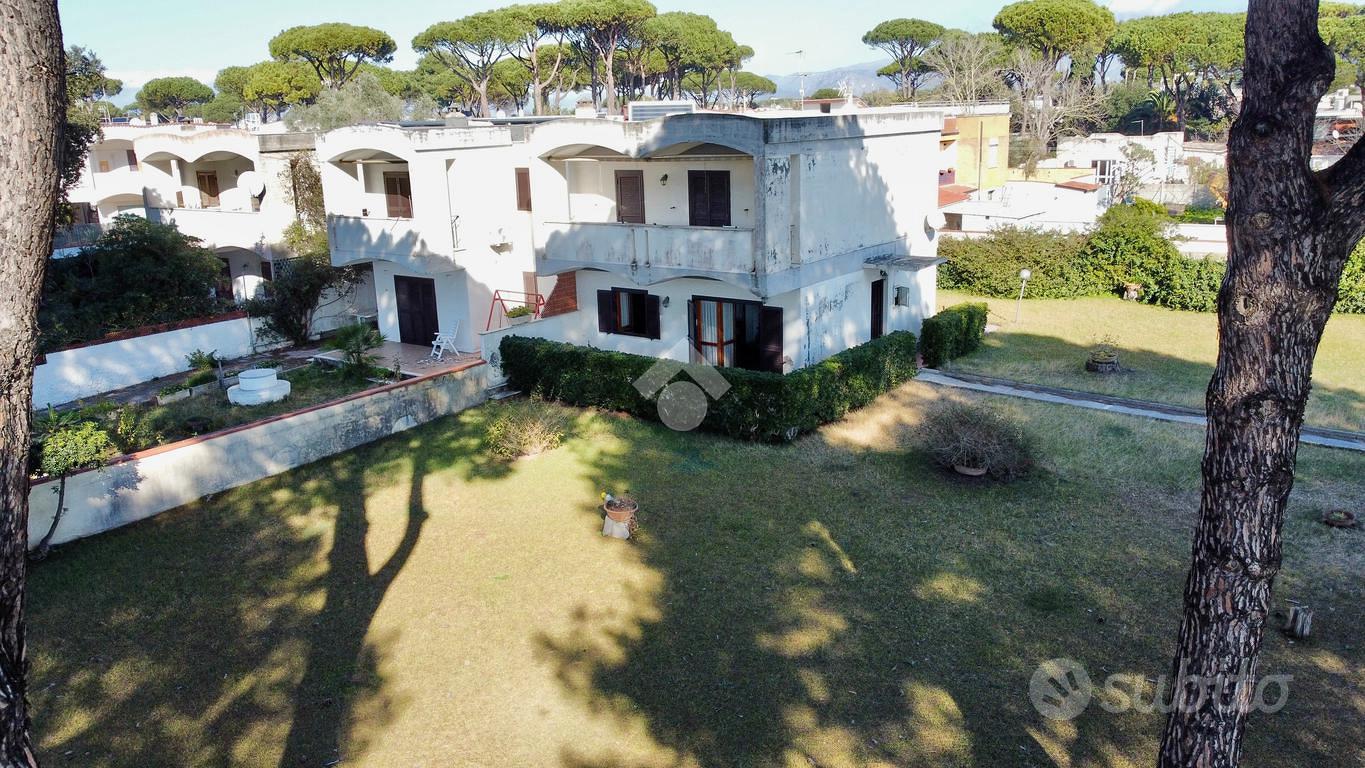 VILLA SINGOLA A TERRACINA - View 3
