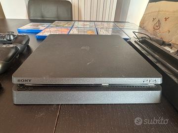Playstarion 4 Slim