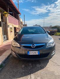 Opel astra j sport tourer