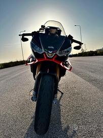Aprilia Tuono V4 Factory