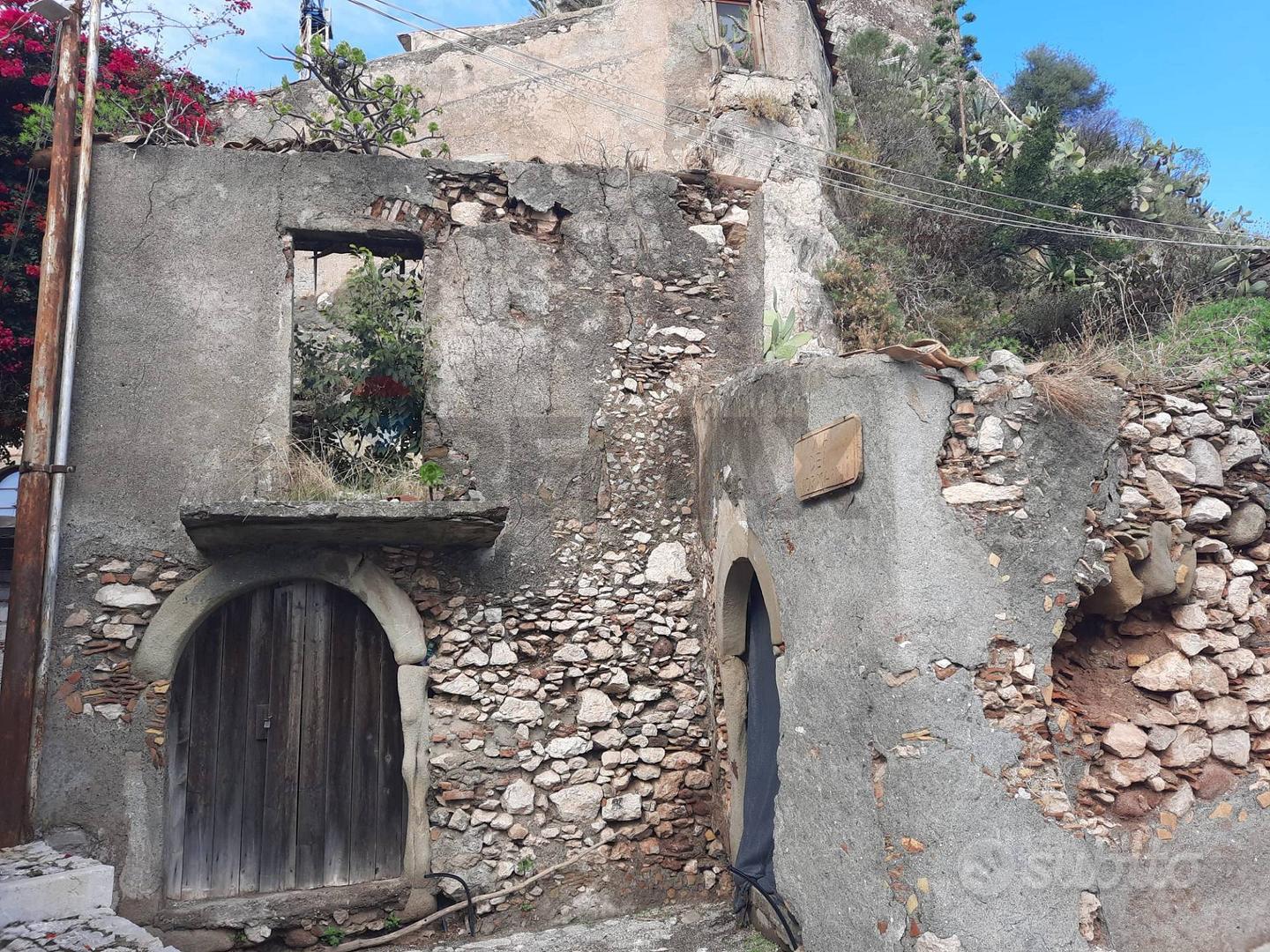 Casa Indipendente - Forza d'Agrò - Vista 4