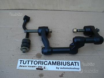 Supporto motore kymco downtown 125 200 300