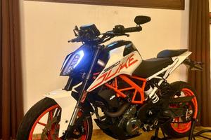 KTM Duke 390