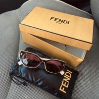 Occhiali da sole FENDI Cat-Eye