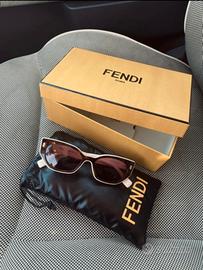 Occhiali da sole FENDI Cat-Eye