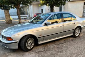 BMW E39 - 520i DEL 1997 - CAMBIO AUT.