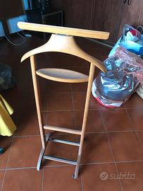 Appendiabiti servomuto dei Fratelli Reguitti