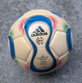 Originale Adidas mini pallone da calcio FIFA WC 06