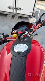 Ducati monster 696