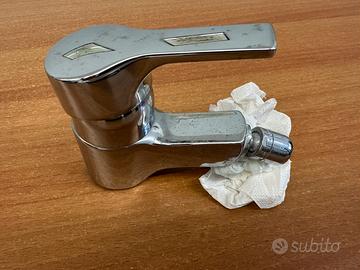 Rubinetto lavabo bagno