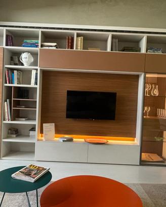parete libreria living / TV con cappottiera