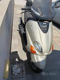 scooter Yamaha 125