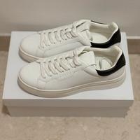 Sneakers Guess