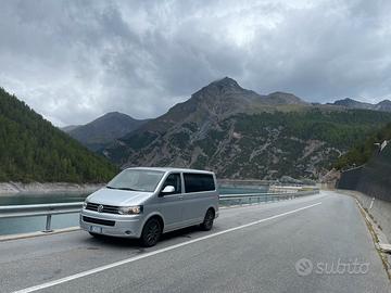 Volkswagen T5 caravelle