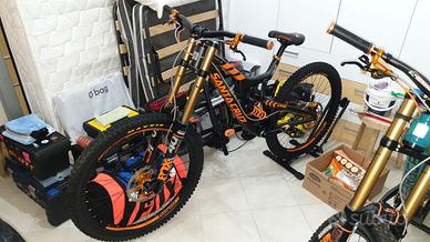 Santacruz V10