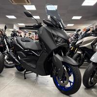 Yamaha X-Max 300 TECH - FINANZIABILE 100%