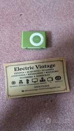 0441NN-Apple iPod Shuffle Verde