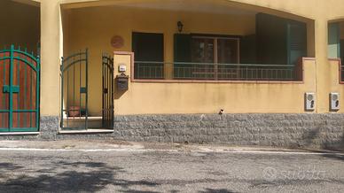 Castanea - Villa a schiera, contratti lunghi