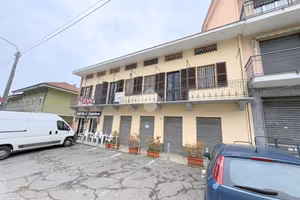 2 LOCALI A SAN FRANCESCO AL CAMPO