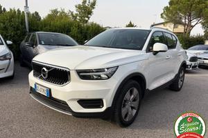 VOLVO XC40 T2 Geartronic Momentum