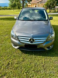 Mercedes b180