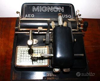 Macchina da scrivere "Mignon AEG" anni 20