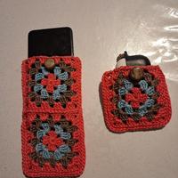 nuovo portacellulare e portauricolari fatto a mano