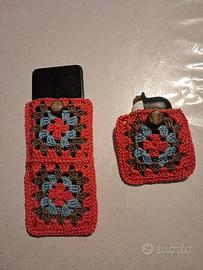 nuovo portacellulare e portauricolari fatto a mano