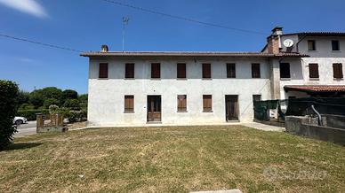 CASA SEMINDIPENDENTE A SESTO AL REGHENA