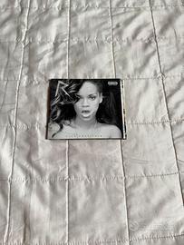 CD Talk That Talk di Rihanna