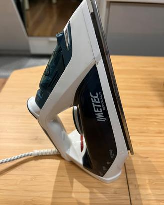 Ferro da stiro a vapore Imetec ZeroCalc