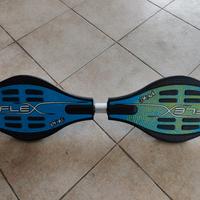 Skateboard waveboard