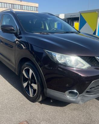 Nissan Qashqai 1.2 DIG-T Tekna 73 mila km